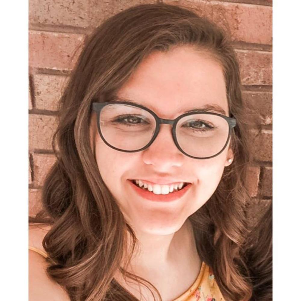 Meet your Posher, Caitlyn